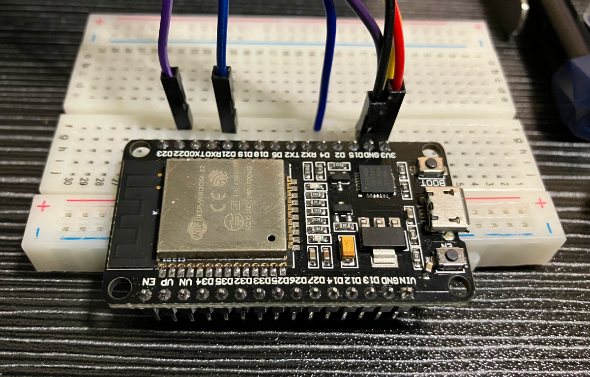ESP32開発ボードの写真